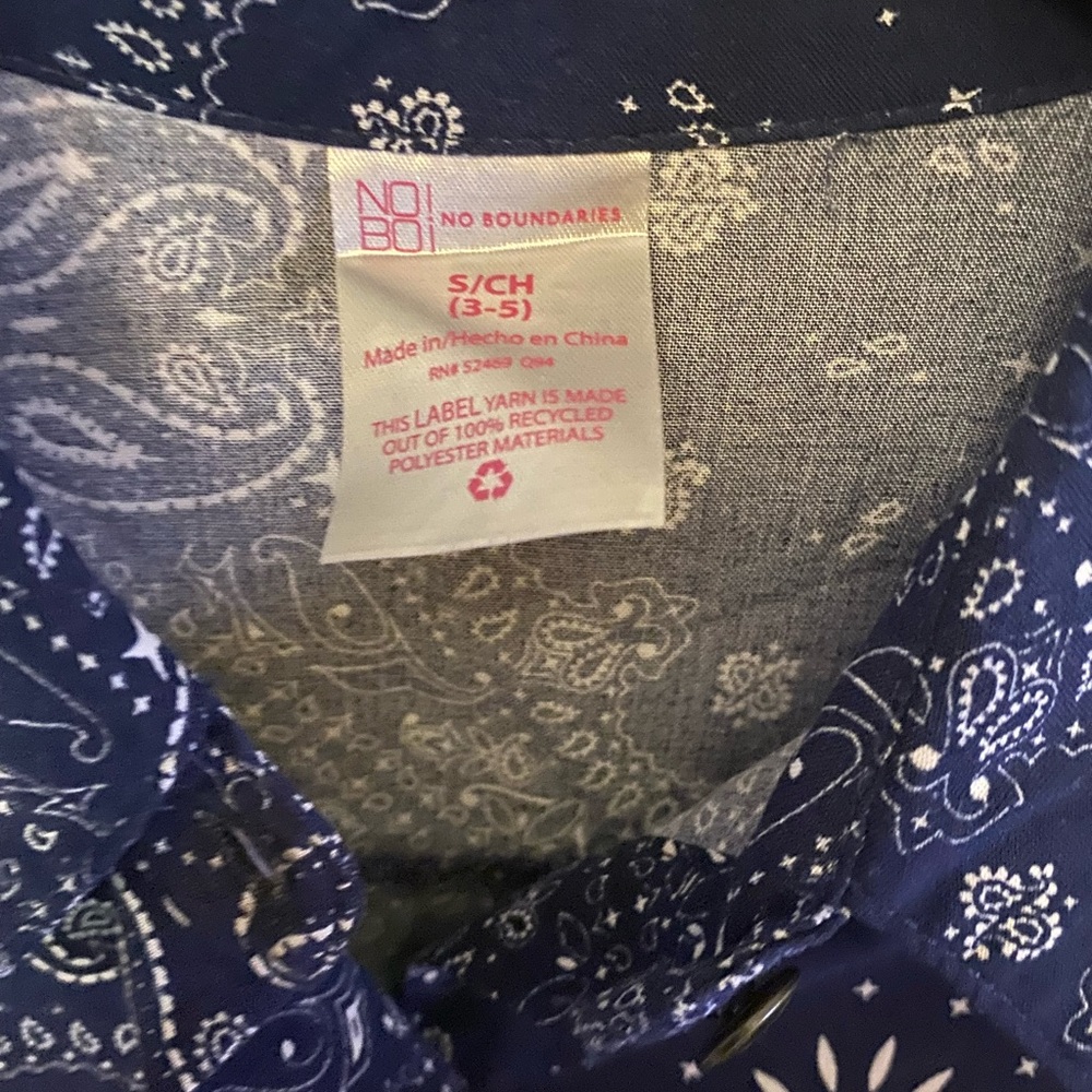 Navy pattern Buttoned Blouse - Picture 3 of 5
